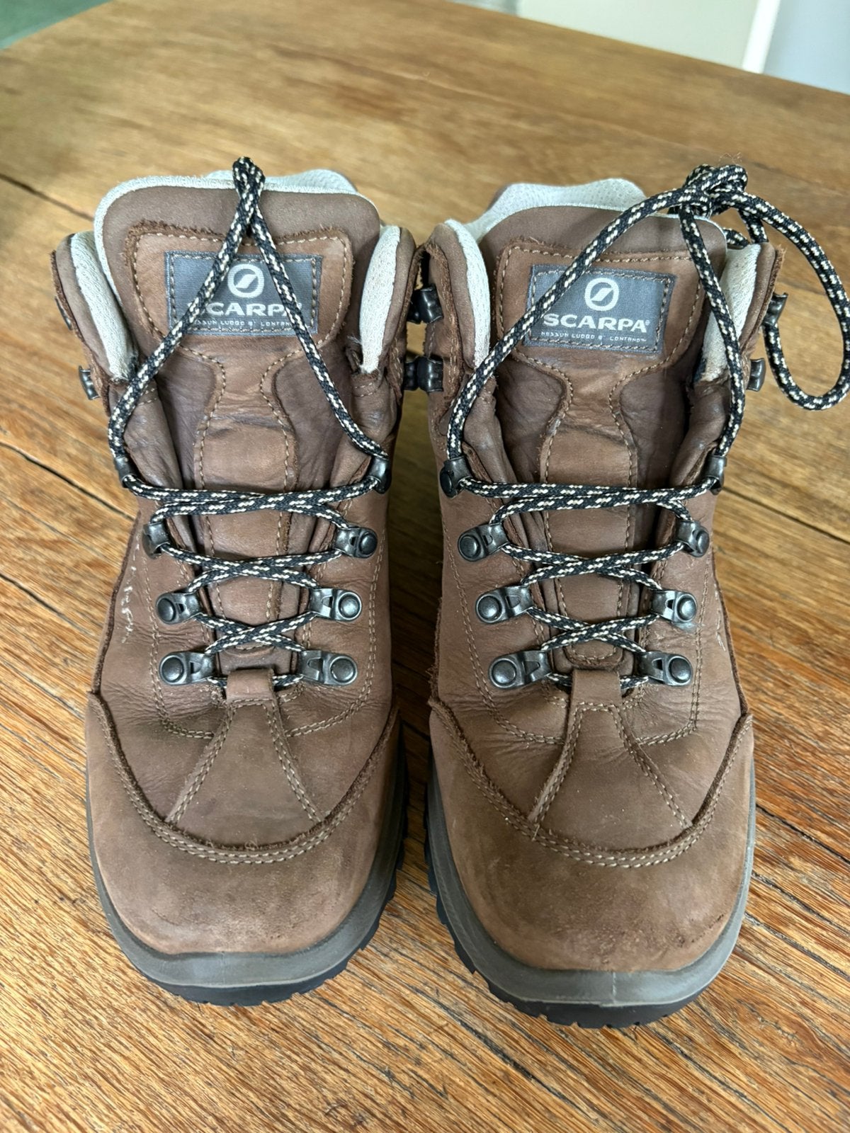 Scarpa bergschoenen leer/ gore-tex mt 41, Ophalen of Verzenden, Zo goed als nieuw, Schoenen