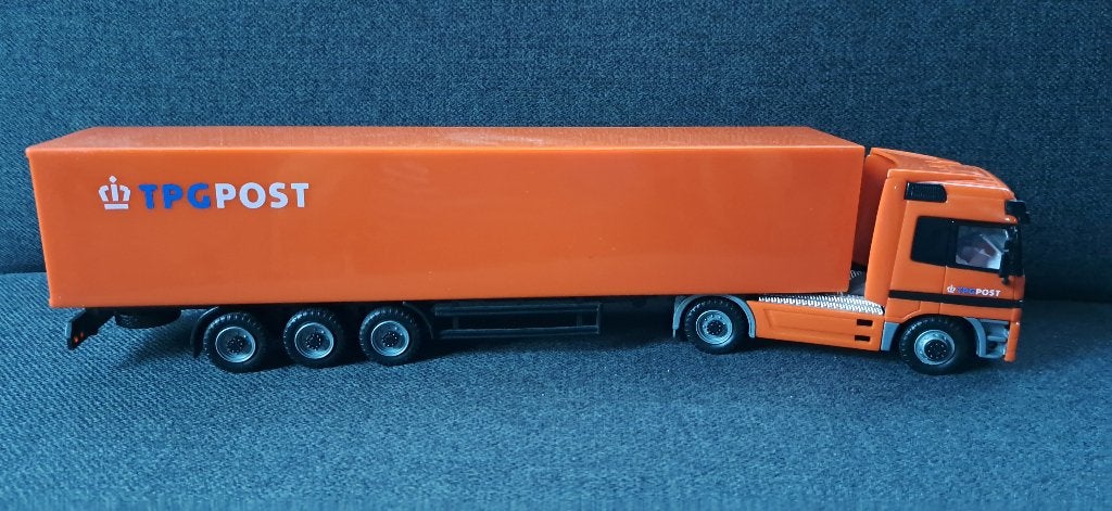TPG Post truck met oplegger op schaal, Overige merken, Groter dan 1:32, Ophalen of Verzenden, Zo goed als nieuw