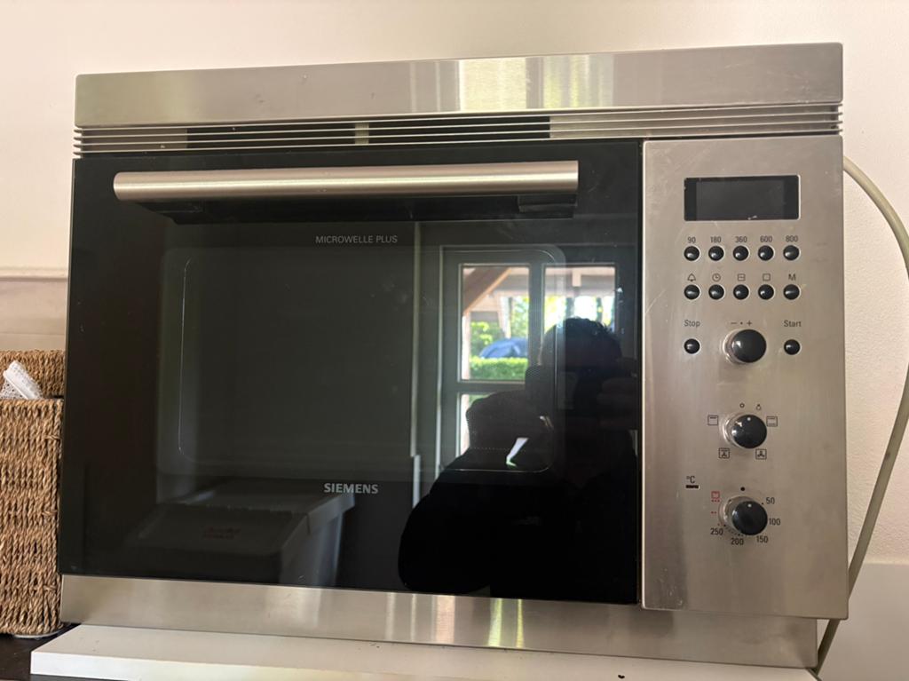 Siemens Combimagnetron HFT869 met Grill en Hete Lucht, Witgoed en Apparatuur, Magnetrons, Gebruikt, Inbouw, Combimagnetron, 60 cm of meer
