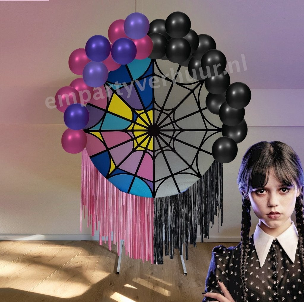Backdrop Cirkel kinderfeest HALLOWEEN wednesday addams, Ophalen, Zo goed als nieuw, Verjaardag