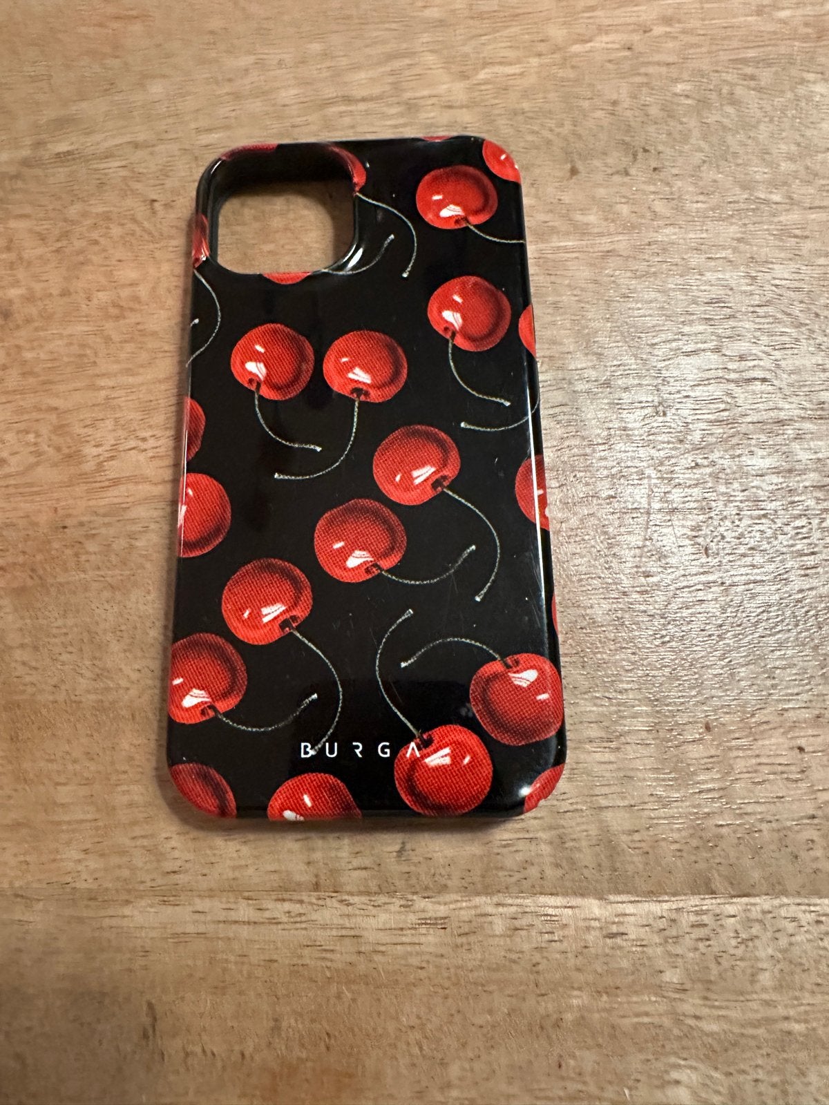 Burga telefoonhoesje kersen iPhone 14, Ophalen of Verzenden, Zo goed als nieuw, Hoesje of Tasje