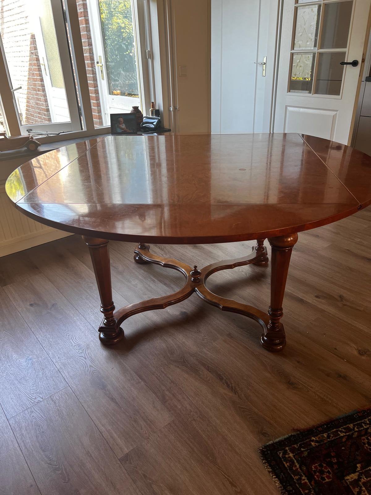 Klassieke tafel wortelnotenhout, Huis en Inrichting, Tafels | Eettafels, Ophalen, Gebruikt, Rechthoekig, 100 tot 150 cm