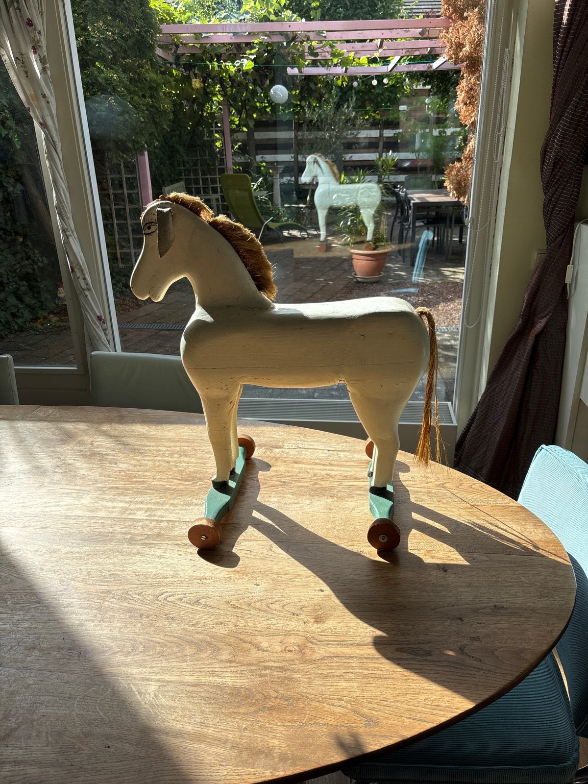 Decoratief houten paard op wieltjes 30 er jaren, Ophalen