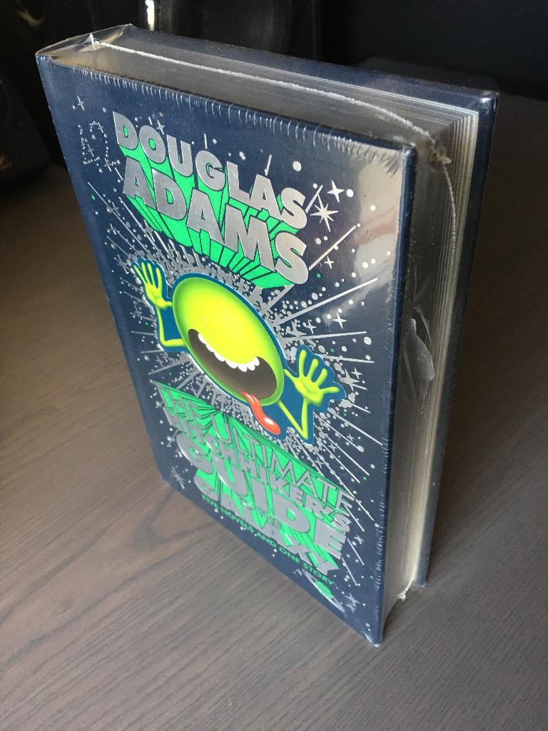 The Ultimate Hitchhiker's Guide to the Galaxy SEALED, Boeken, Science fiction, Verzenden, Nieuw, Douglas Adams