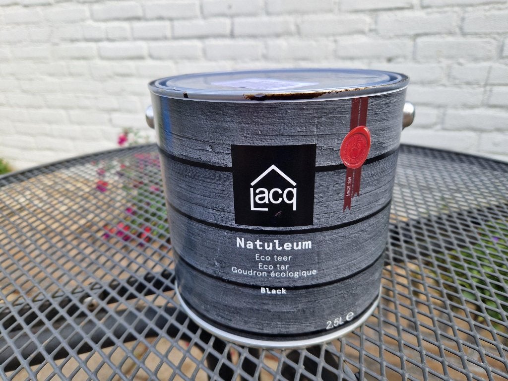 Een bijna vol blik (2,5L) Natuleum zwart van Lacq, Doe-het-zelf en Verbouw, Zwart, Beits, Ophalen of Verzenden, Zo goed als nieuw