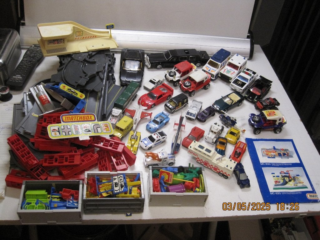 motorcity 500 matchbox met metalen auto's (341), Ophalen of Verzenden, Gebruikt