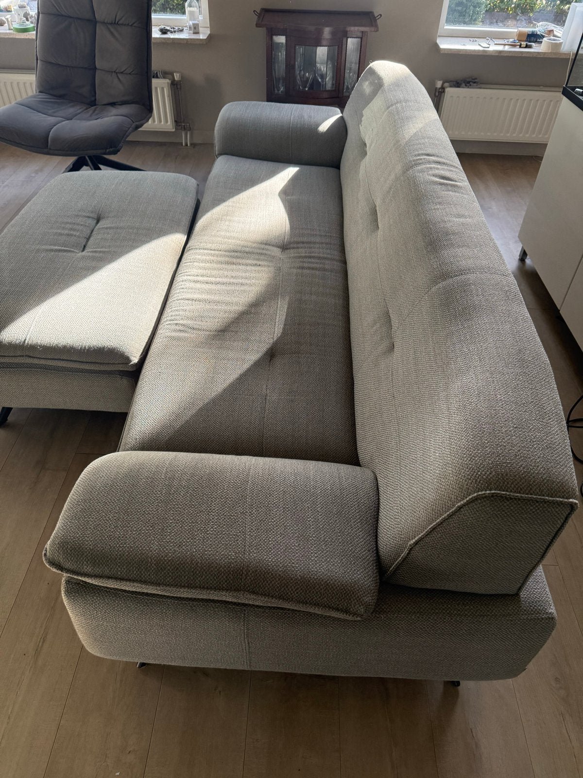 XOOON Moderne ruime 3,5 zitbank met hocker, 250 tot 300 cm, 125 tot 150 cm, Hoekbank, Driepersoons