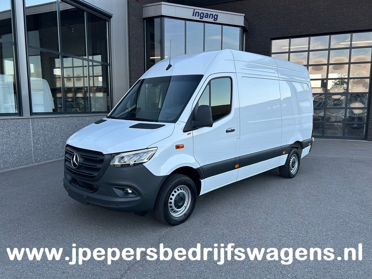 Mercedes-Benz Sprinter 317 CDI L2 H2 Pro LED / MBUX / Naviga, Automaat, Gebruikt, 4 cilinders, Wit