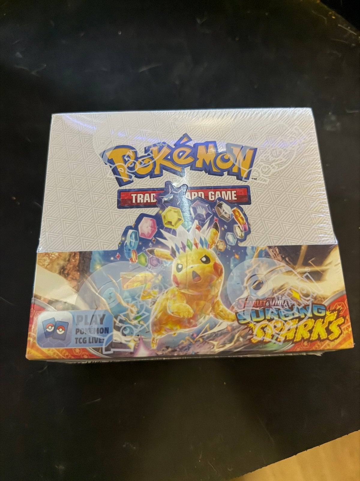Surging Sparks Booster Box SEALED pokemon tcg, Hobby en Vrije tijd, Verzamelkaartspellen | Pokémon, Ophalen of Verzenden, Nieuw