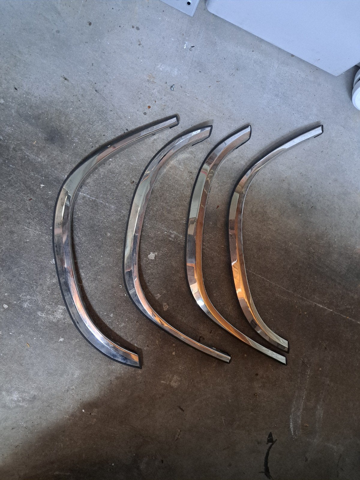 4x chrome spatbord randen voor Mercedes Benz 124, Ophalen, Nieuw, Mercedes-Benz