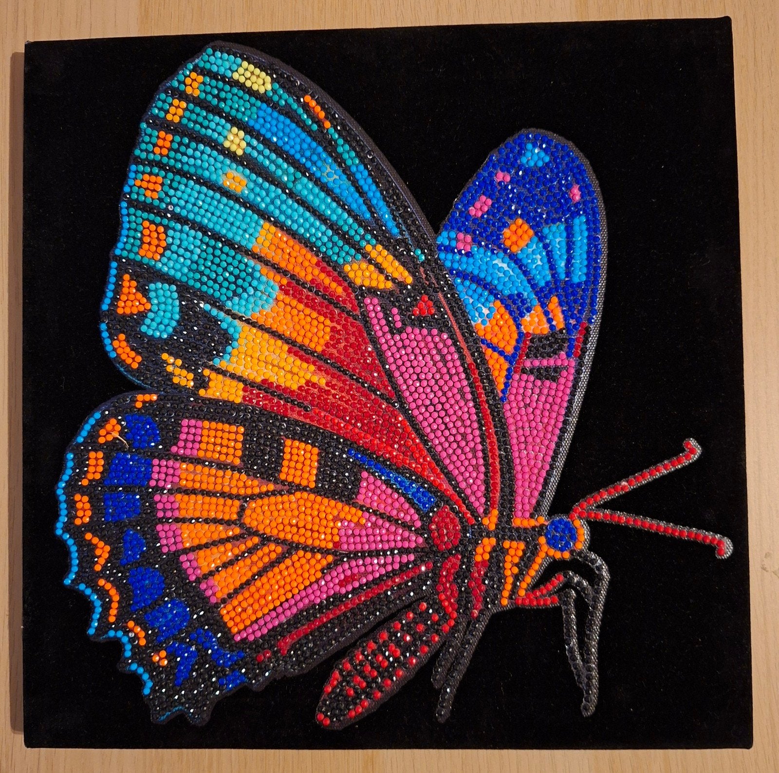 Diamond painting schilderijen: vlinder en mandala, Minder dan 50 cm, Ophalen of Verzenden, Zo goed als nieuw, Schilderij