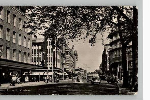 Utrecht Viestraat C&A links  st 1955