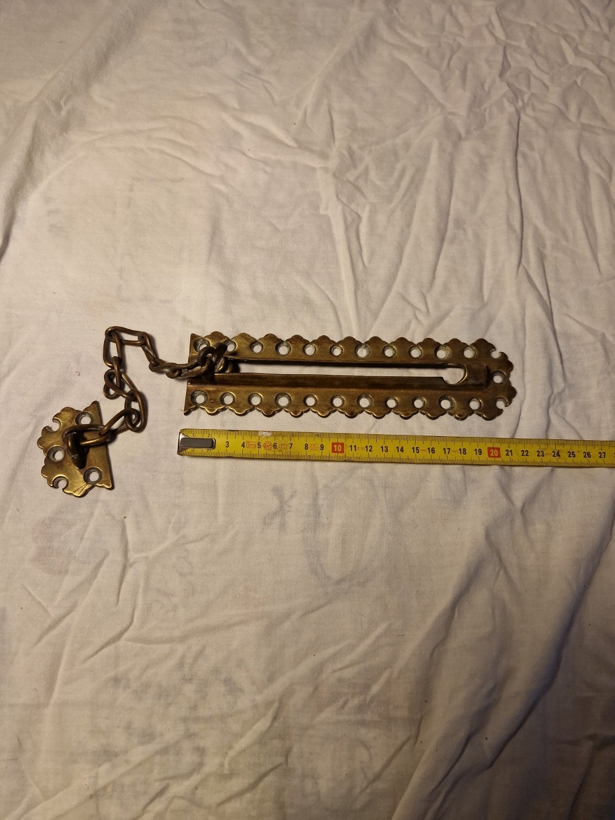 Antieke messing deurschuif / kierstandhouder met ketting, Ophalen of Verzenden