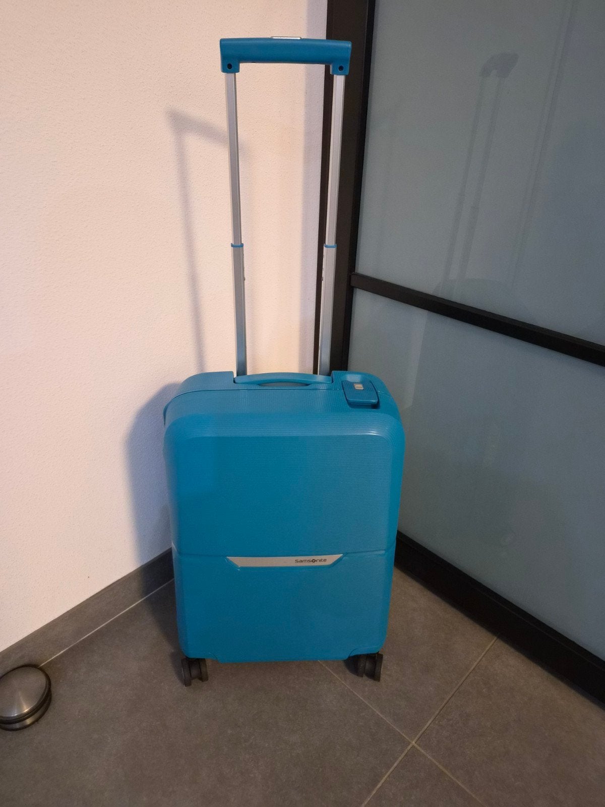 Samsonite magnum eco Spinner 55CM Handbagage - Zo goed als n, Ophalen, Zo goed als nieuw, Uitschuifbare handgreep