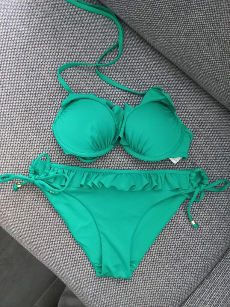 Nog nieuw groene bikini push up van h&m
Bikini top mt 75B
Br, Kleding | Dames, H&M, Nieuw, Ophalen of Verzenden, Bikini