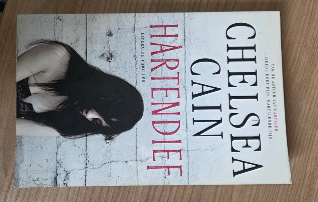 Chelsea Cain - Hartendief, Boeken, Ophalen of Verzenden, Zo goed als nieuw, Chelsea Cain