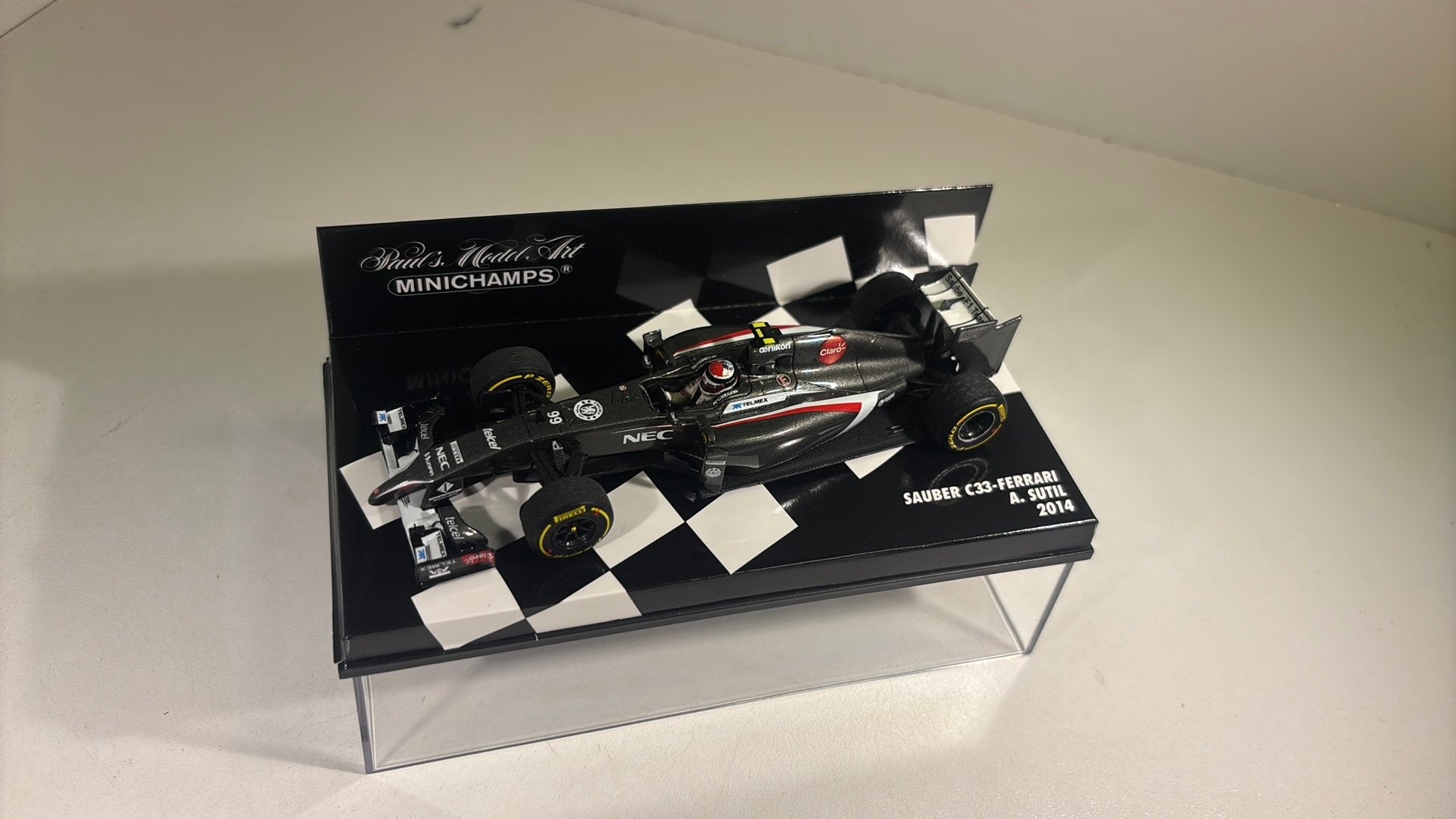 F1 suaber c33 ferrari a.sutil 2014 minichamps 1.43, Auto, Ophalen of Verzenden, MiniChamps, A