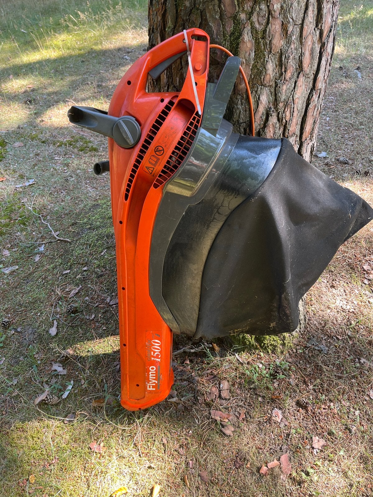 Flymo Garden Vac 1500 Plus Bladblazer/Bladzuiger, Ophalen, Gebruikt, Handgedragen, Met opvangzak