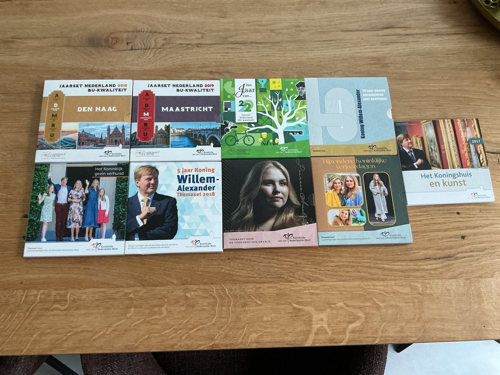 Diverse Jaarsets en Themasets Koninklijke Nederlandse Munt, Ophalen of Verzenden, Setje