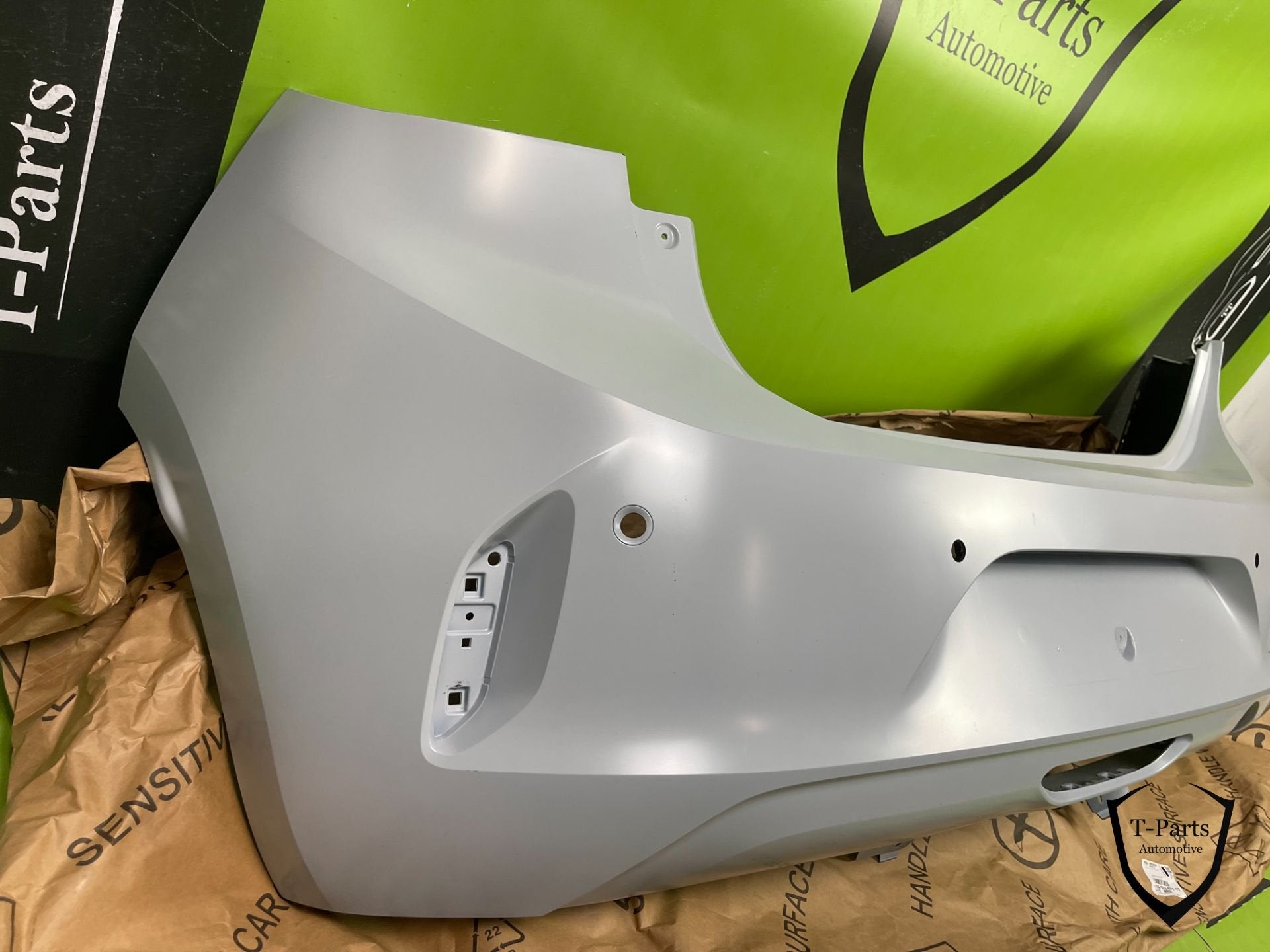 opel corsa F achterbumper nieuw 4x PDC bumper 166335711T, Ophalen of Verzenden, Kontakt@opel-infoservice.de, Bumper, Opel