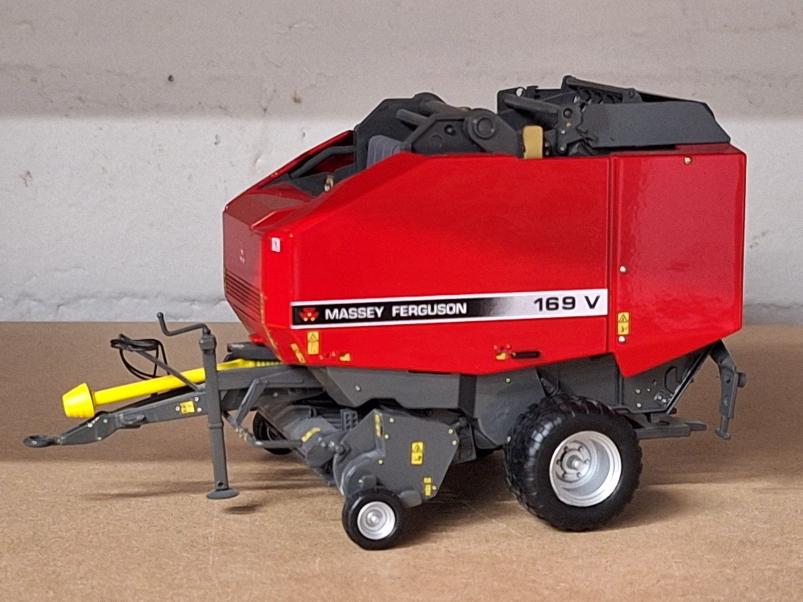 Massey Ferguson 169 V Balenpers, Tractor of Landbouw, Ophalen of Verzenden, Zo goed als nieuw, UH