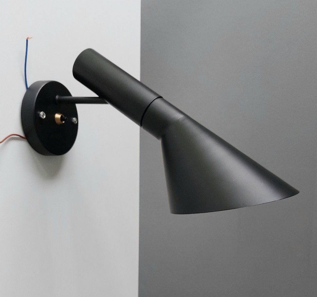 Classic  AJ wandlamp design Arne Jacobsen Denemarken, Ophalen of Verzenden, Zo goed als nieuw, Metaal