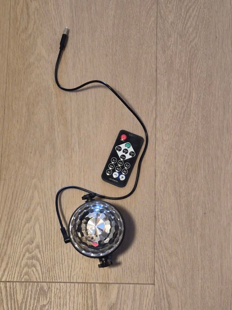 LED Disco Bal met Afstandsbediening - Feestverlichting, Ophalen of Verzenden, Zo goed als nieuw, Versiering, Verjaardag