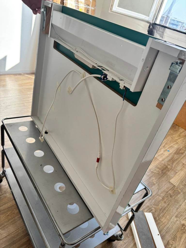 Badkamer spiegel met ingebouwde LED lamp, Witgoed en Apparatuur, Afzuigkappen, Ophalen, Zo goed als nieuw
