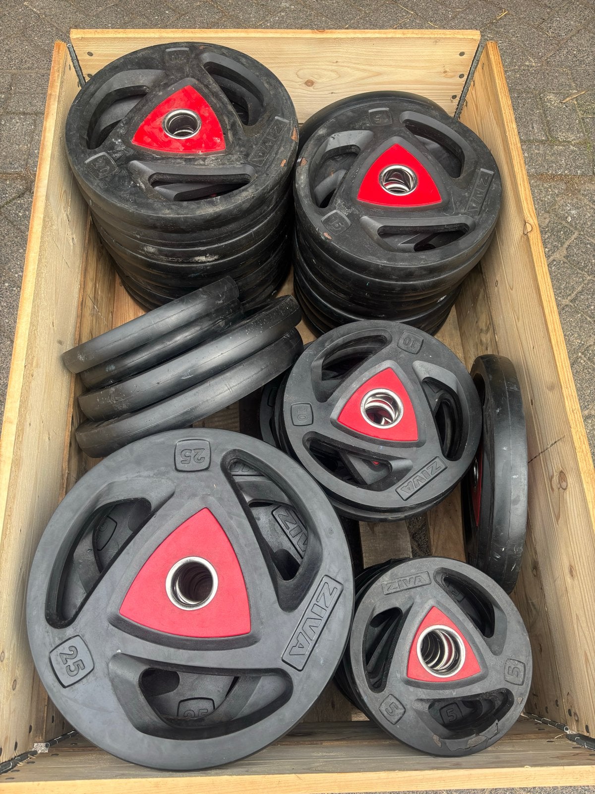GOEDKOOPSTE gebruikte ziva 157,5 kg voor €275,-, Sport en Fitness, Ziva, Halterschijven, Gebruikt, Ziva