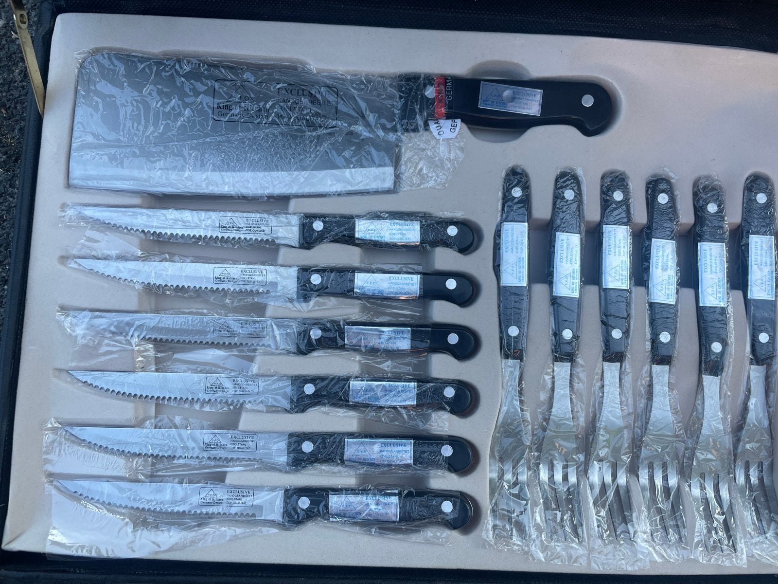King of Kitchen 24-delig Messenset - Nieuw in Koffer, Overige typen, Nieuw, Ophalen of Verzenden, Zwart