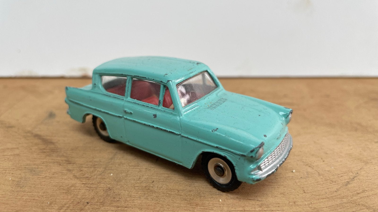 Dinky Toys Ford Anglia 155 - Vintage Speelgoedauto, Ophalen of Verzenden