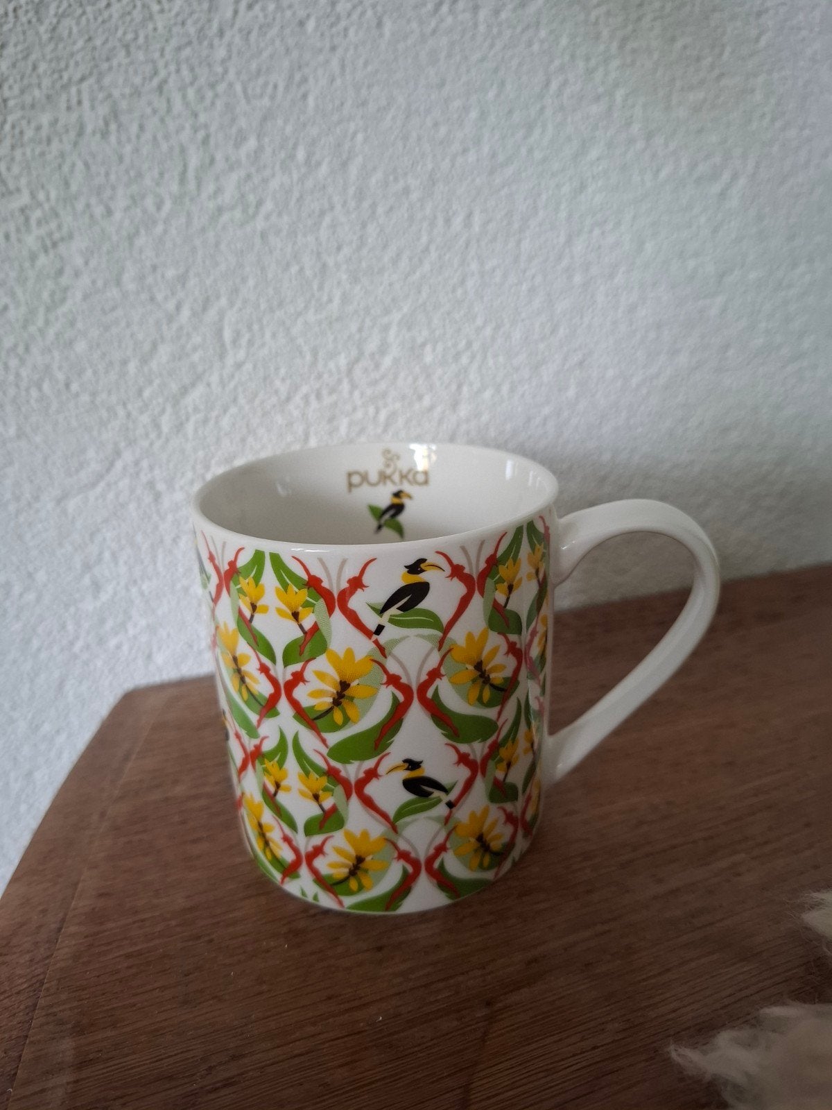 Pukka mok met vrolijk bloemen- en vogelpatroon nieuw, Overige merken, Keramiek, Zo goed als nieuw, Overige stijlen