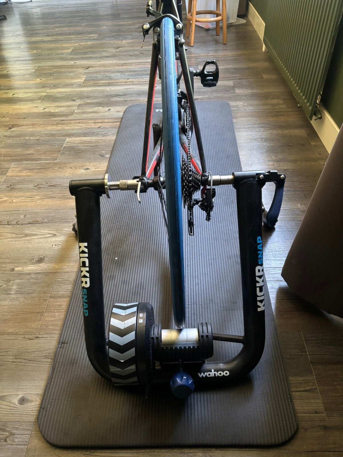 Wahoo KICKR SNAP incl trainerband+velg+11speed cassette, Sport en Fitness, Ophalen, Zo goed als nieuw