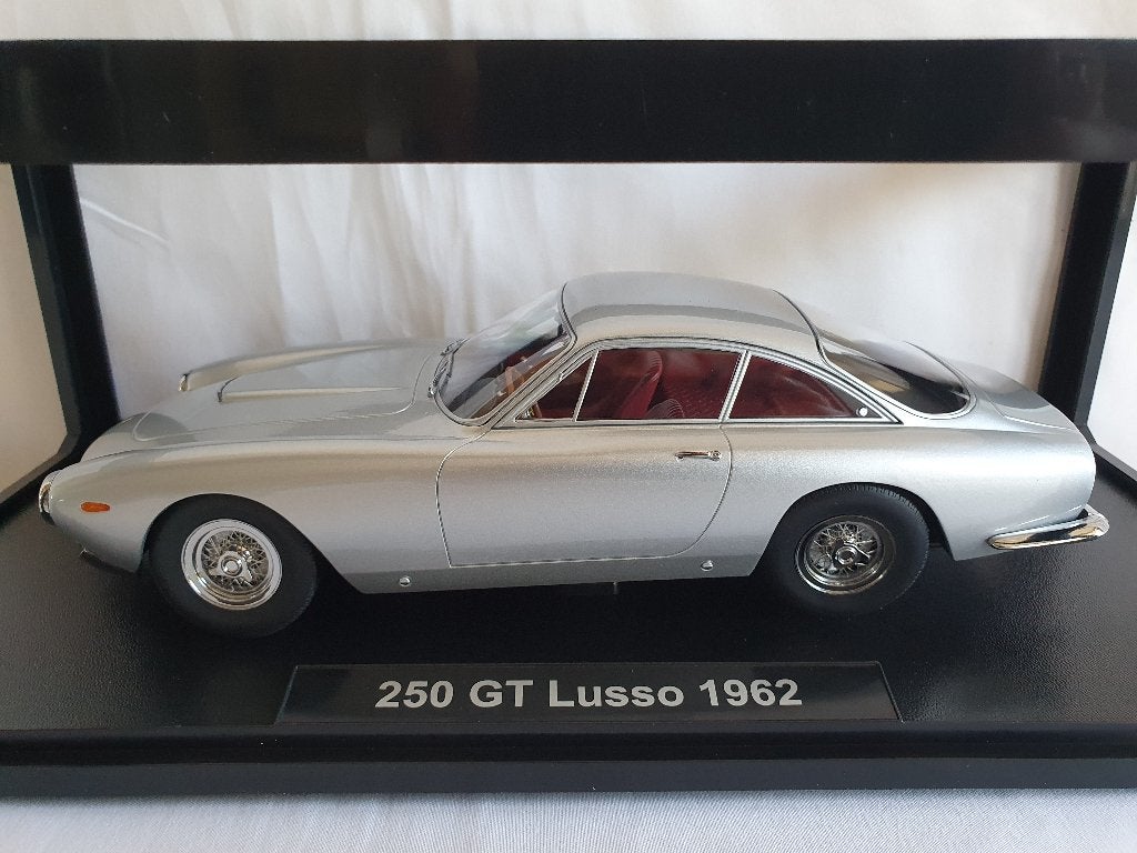 Ferrari 250 GT Lusso Zilver Metallic 1962 KK-Scale 1:18, Hobby en Vrije tijd, Modelauto's | 1:18, Ophalen of Verzenden, Nieuw