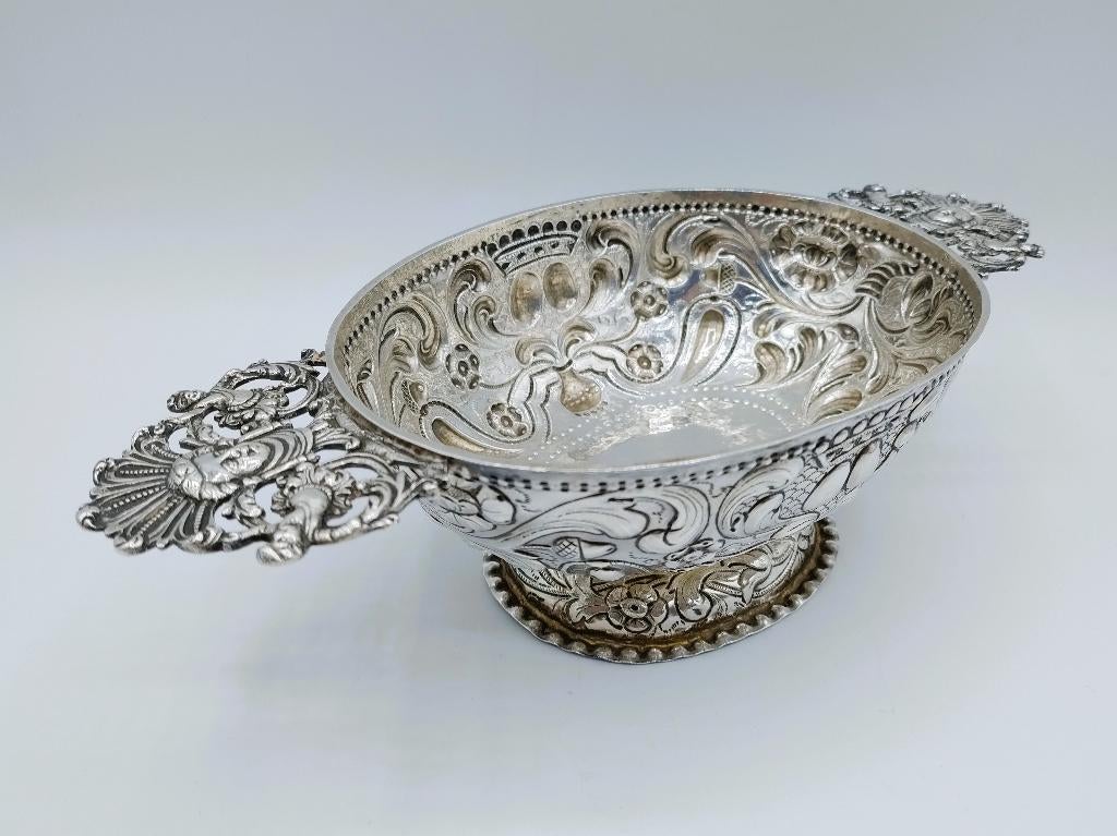 Zilveren brandewijnkom W.C. Schreuder, Sneek, 1730, Antiek en Kunst, Verzenden, Zilver