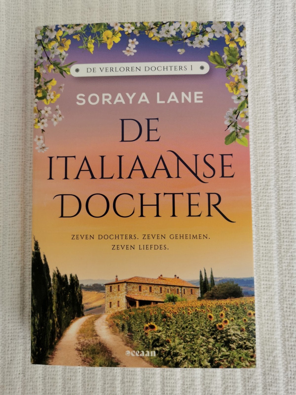 De Italiaanse Dochter - Soraya Lane (De Verloren Dochters I), Ophalen of Verzenden, Zo goed als nieuw, Soraya Lane, Nederland
