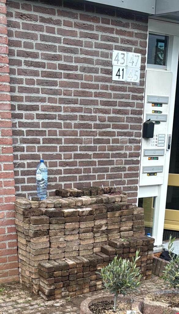 Gratis af te halen: Gebruikte bakstenen, Doe-het-zelf en Verbouw, Metselstenen, Ophalen, Zo goed als nieuw, Bakstenen