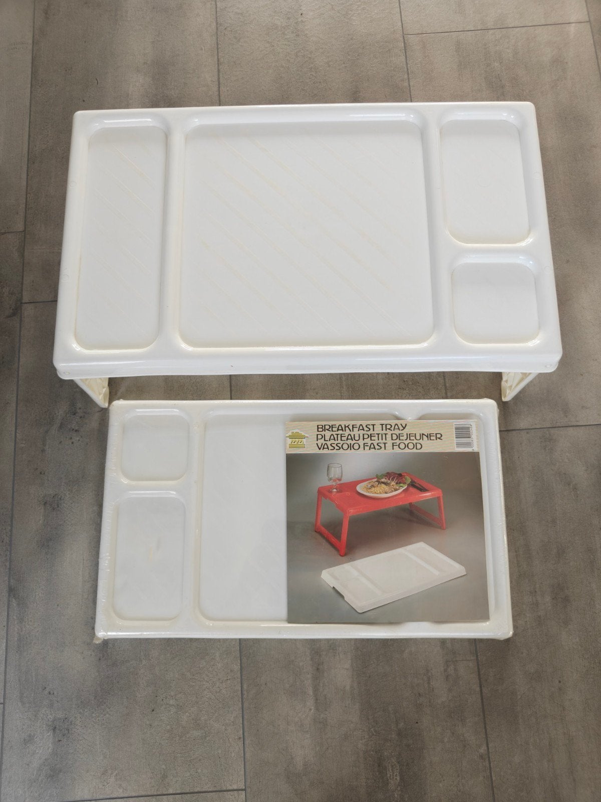 Twee Ontbijtbladen/ Bedtafel -Dienblad Nieuw, Ophalen of Verzenden, Nieuw, Rechthoekig, Kunststof