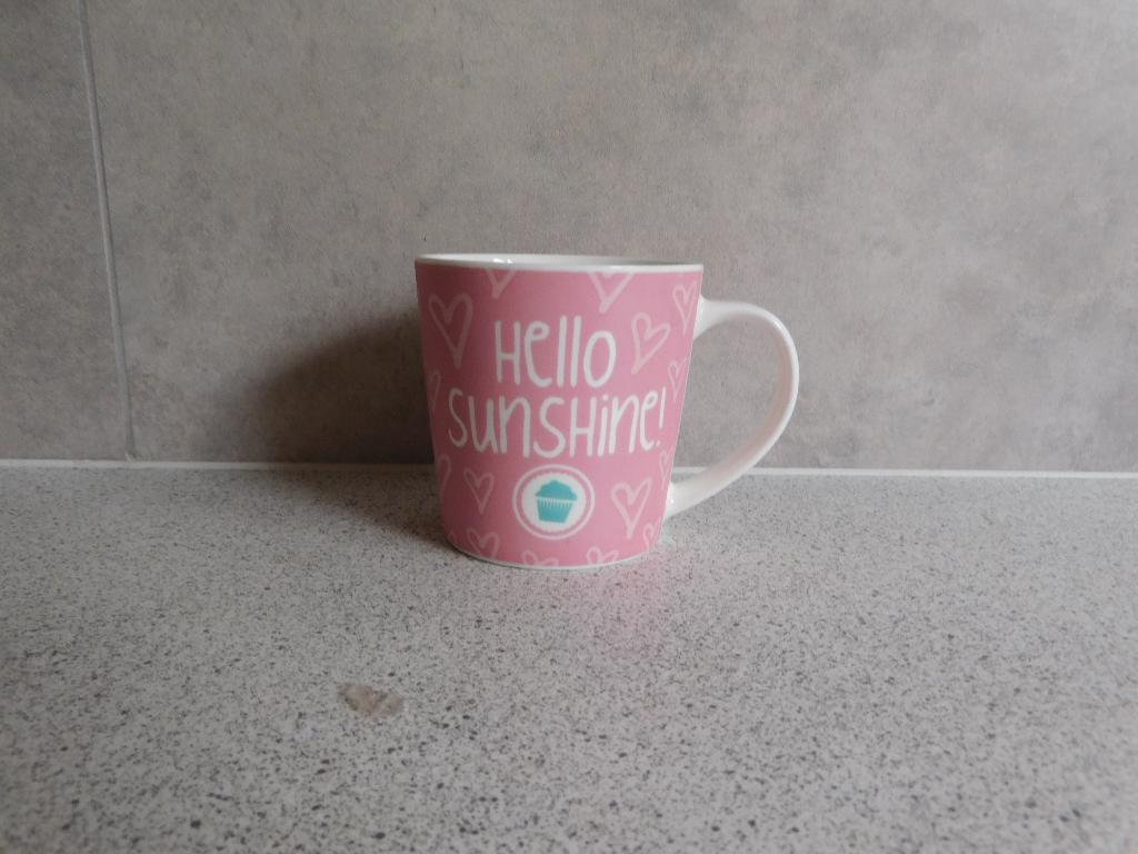 Mok Hello Sunshine Lily's Favourites, Ophalen of Verzenden, Zo goed als nieuw, Overige stijlen, Kop(pen) en/of Schotel(s)