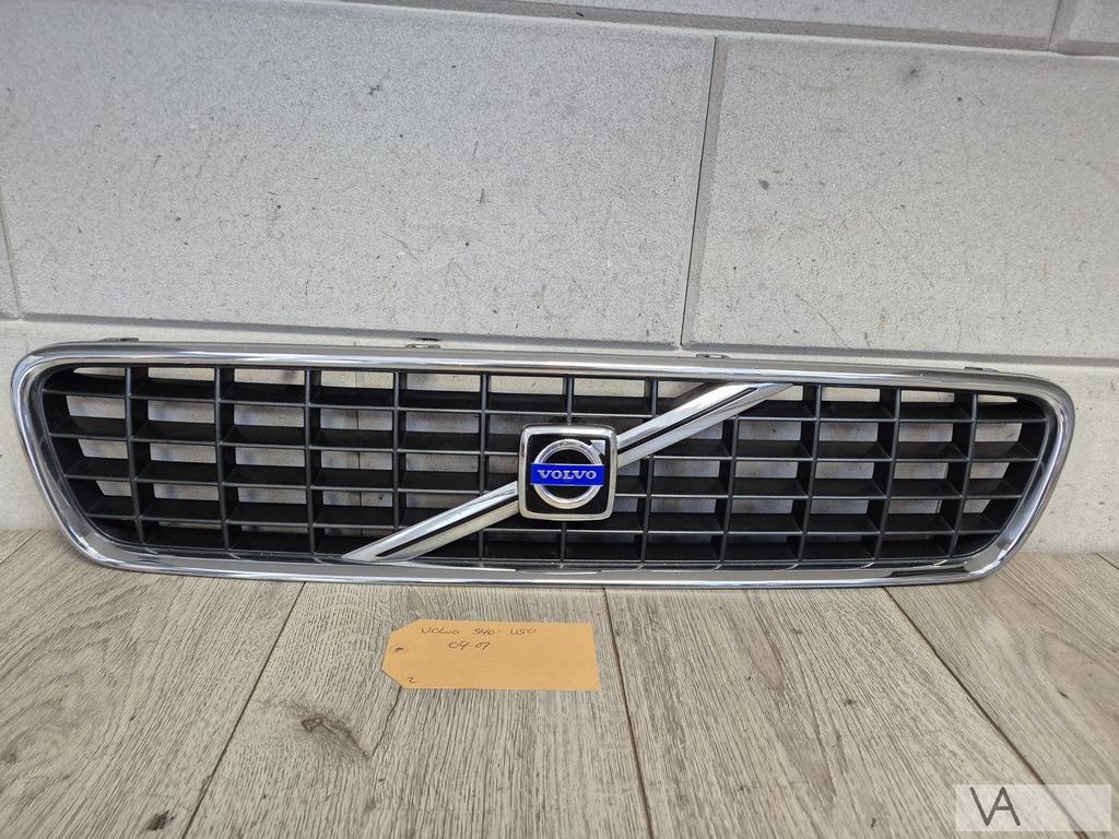 Volvo S40 - V50 2004 tot 2007 blokjesgrille grille €100 mooi, Gebruikt, -, -, Ophalen of Verzenden