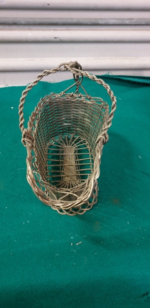 Wijnfles mand vintage brocante, geheel van draad metaal, Ophalen of Verzenden, 'T Olde Gre-j, Info@toldegrej.nl, Endepoelstraat 20f Didam