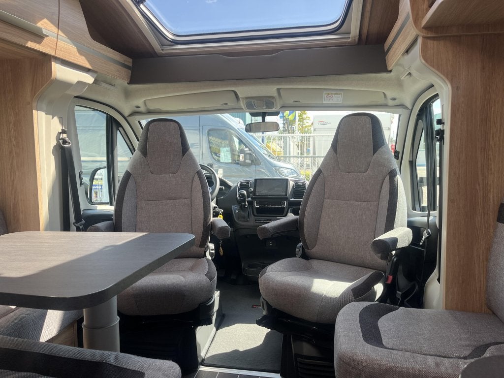 Knaus Sky TI 650 MEG Platinum Selection, Automaat, Kluisje, Fiat, 6 tot 7 meter