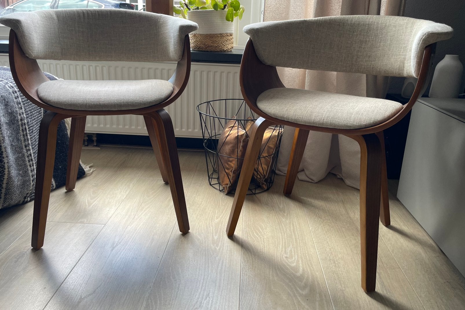 Set van 2 design stoelen, Ophalen, Twee, Zo goed als nieuw, Grijs