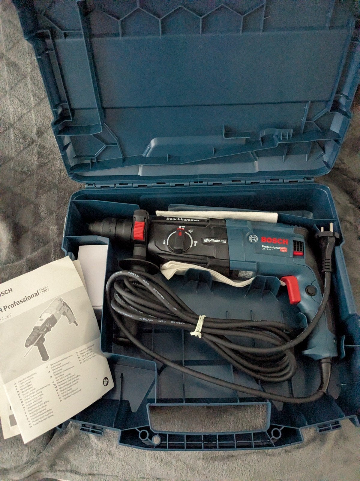 Bosch Professional GBH 2-28 F Boorhamer 880W 3,2J met koffer, 600 watt of meer, Boor- en/of Breekhamer, Nieuw, Ophalen of Verzenden