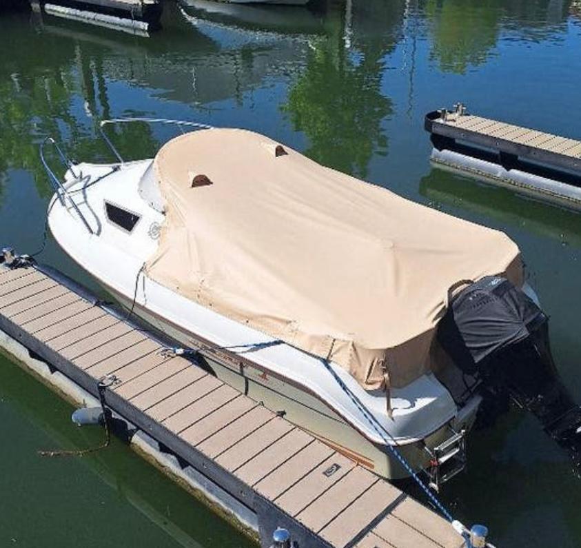 Zeer nette Quicksilver 470 cabin + 50 pk Mercury EFI, Watersport en Boten, Vis- en Consoleboten, Ophalen, Viertaktmotor, 5 m, Zo goed als nieuw