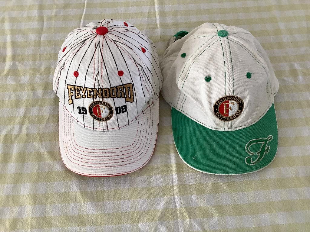 Vintage petjes van Feyenoord, Maat XS of kleiner, Ophalen of Verzenden, Gebruikt, Overige typen