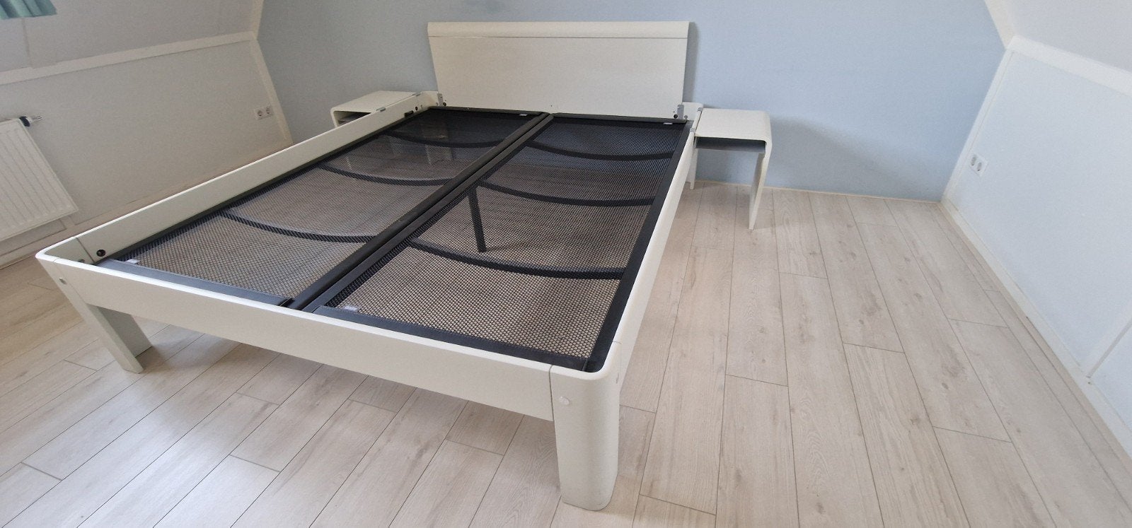 Auping Auronde 180x210. Pure White. 48cm hoog. 2xtafel. wand, Ophalen, Gebruikt, Tweepersoons, 180 cm