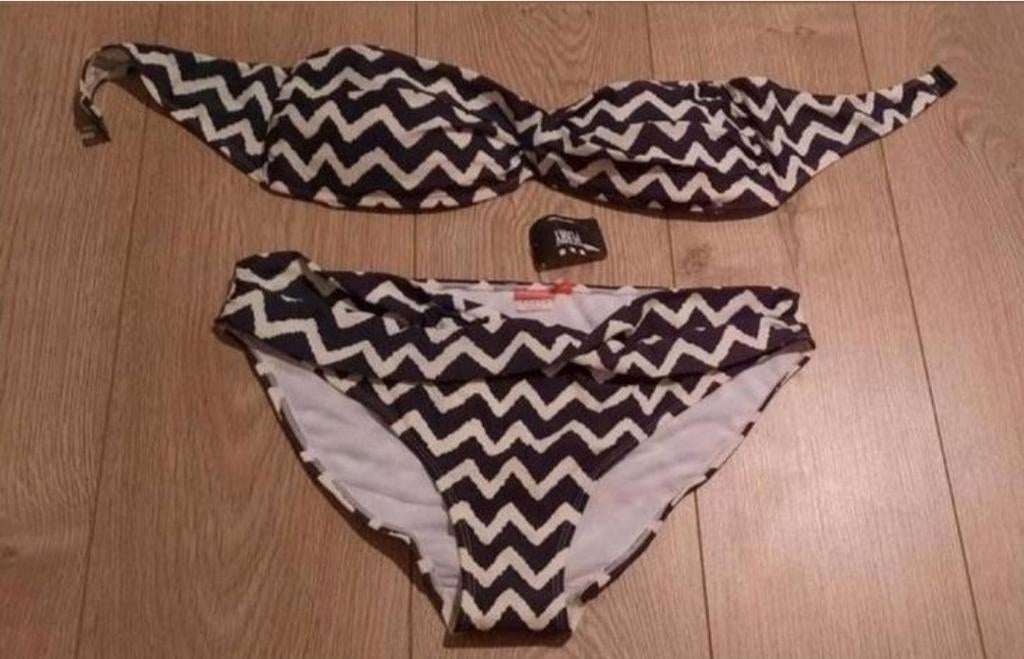 NIEUW! Bikini Manouxx maat 44 strapless., Ophalen of Verzenden, Nieuw, Bikini
