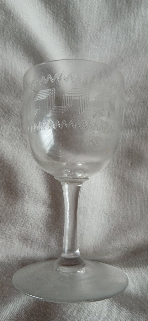 Antiek glaswerk, Ophalen