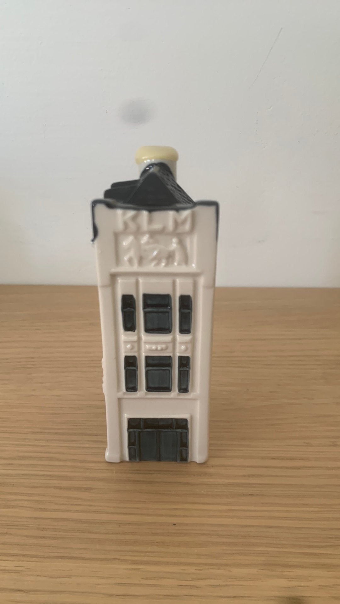 KLM huisje 75, Verzamelen, KLM Huisjes, Ophalen of Verzenden, Nieuw, 61 t/m 80, Gevuld